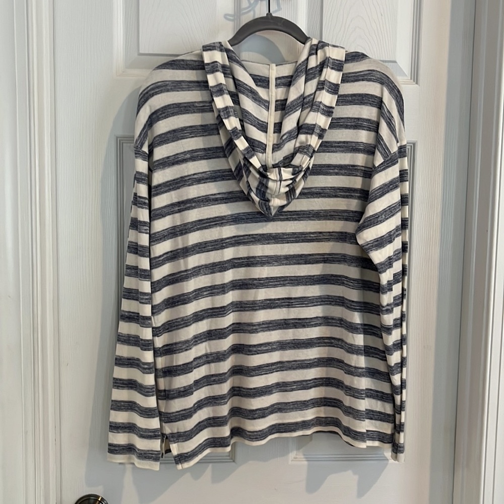 Chaps Lightweight Pullover - Picture 4 of 5